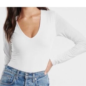 Abercombie Fitch White Bodysuit 
Soft AF collection